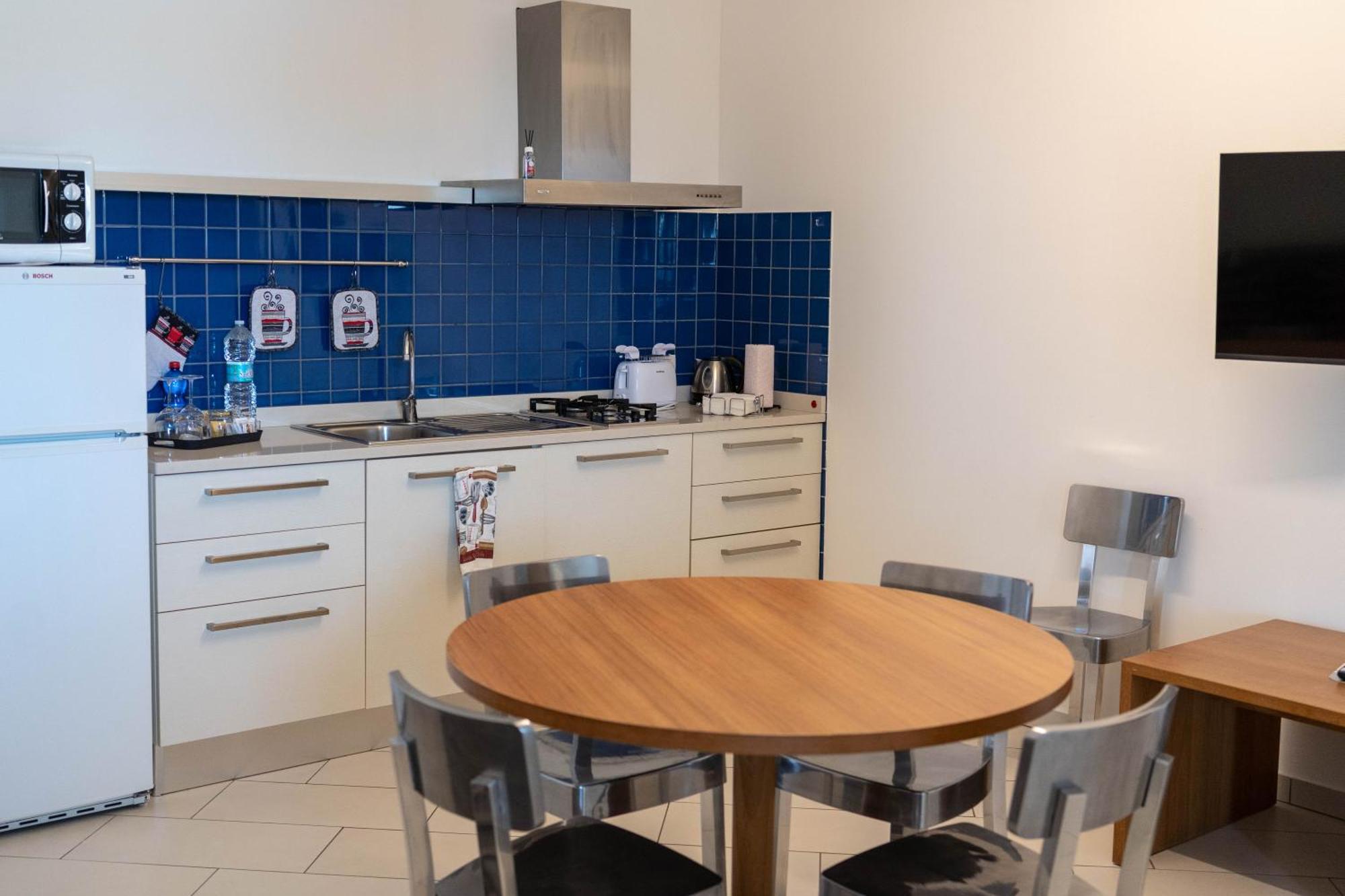 Sikelika Residence Sul Mare Scoglitti Bagian luar foto